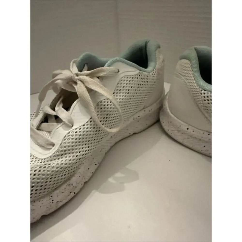 Under Armour  Shoes Womens Athletic Sneakers Cream:White Sz 9 EUC‎
